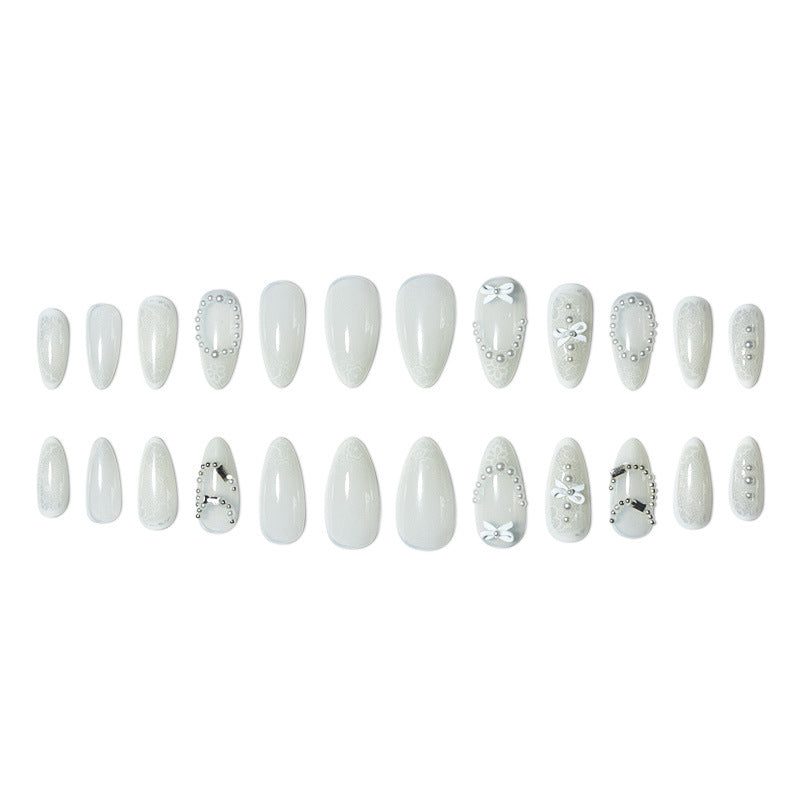 Elegante Spitzen Design Nagelverlängerungen Karnz
