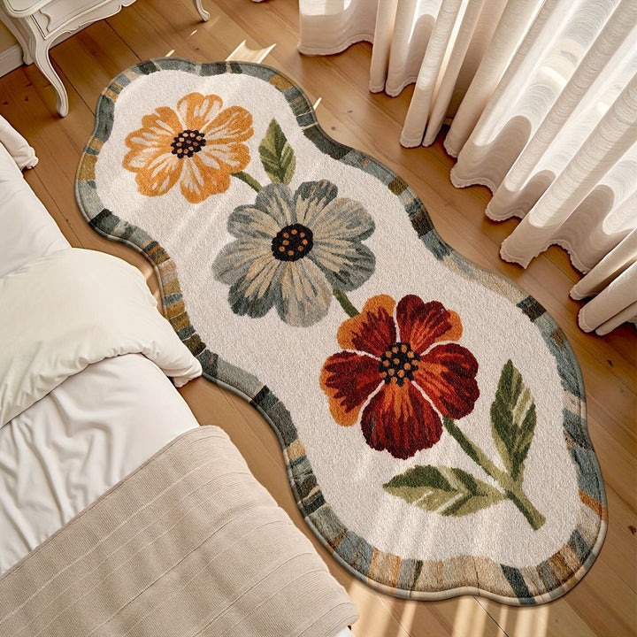 Stylischer floral gemusterter Teppich