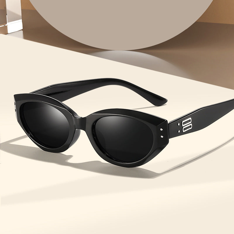 Damen modische Sonnenbrille im zeitgenössischen Stil mit schmalem Rahmen Karnz