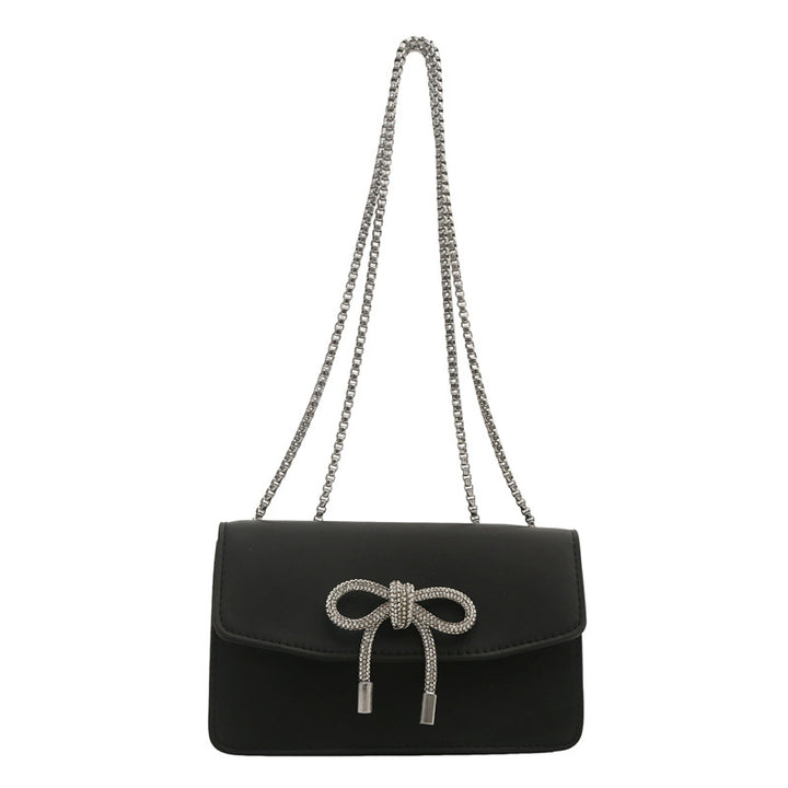 Elegante Abendtasche mit Schleifendetail