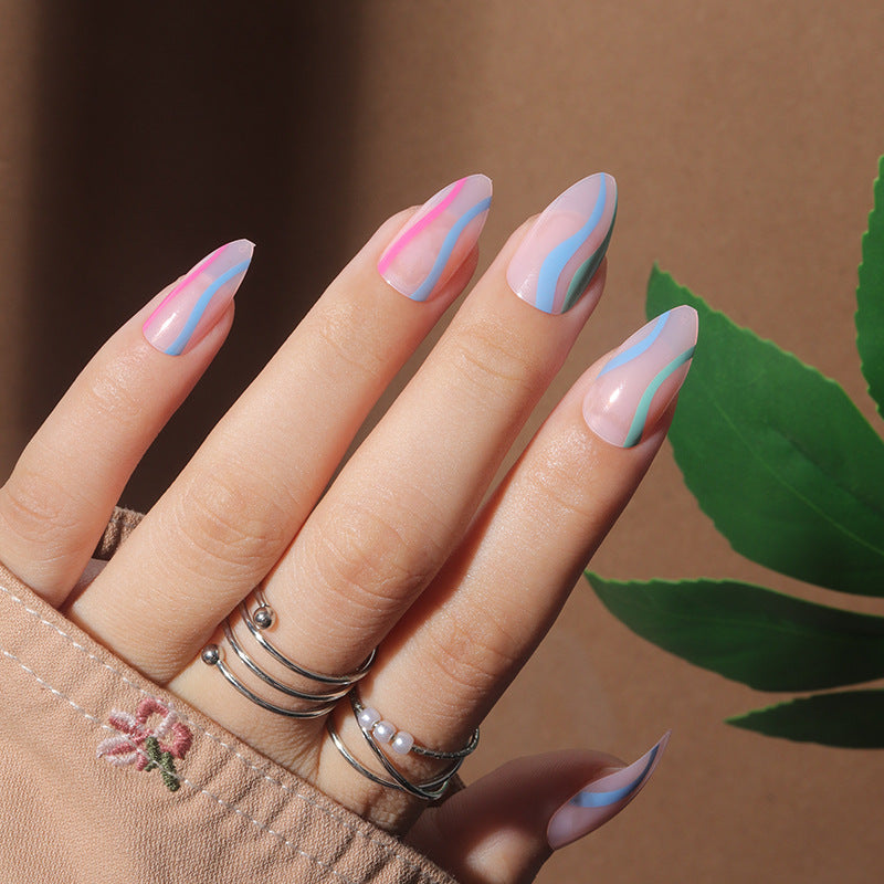 Künstlerisches Abstraktes Muster Nagelkunst Karnz