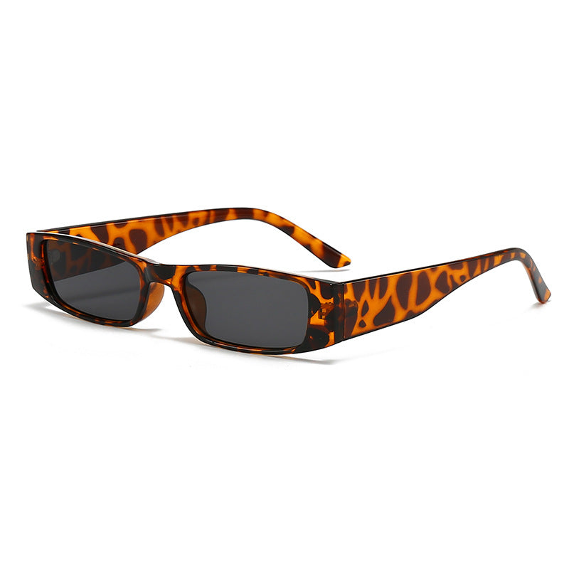 Damen moderne rechteckige Sonnenbrille mit angesagtem Design Karnz