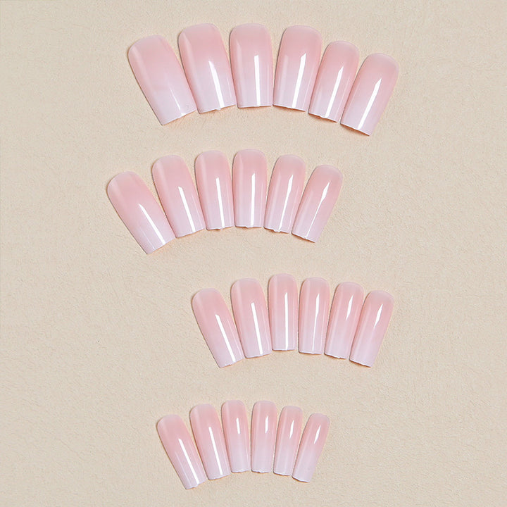 Elegante Verlängerungsnägel mit Ombre-Effekt Karnz