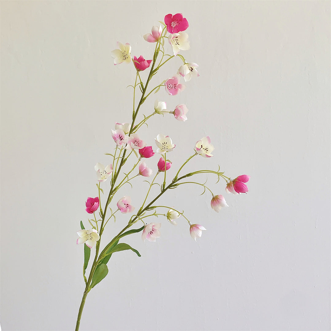 Künstliche Blumenarrangement