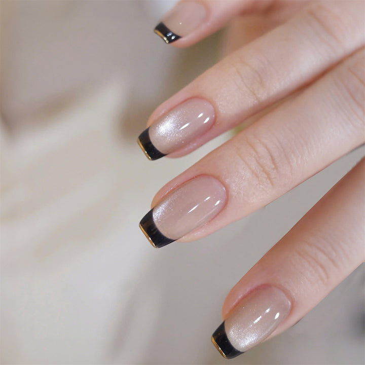 Stylisches Acryl Press-On Nail Set Karnz
