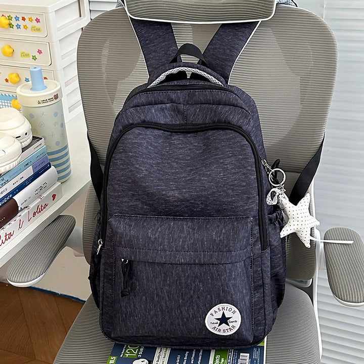 Leichtgewichtiger und trendiger Rucksack Karnz