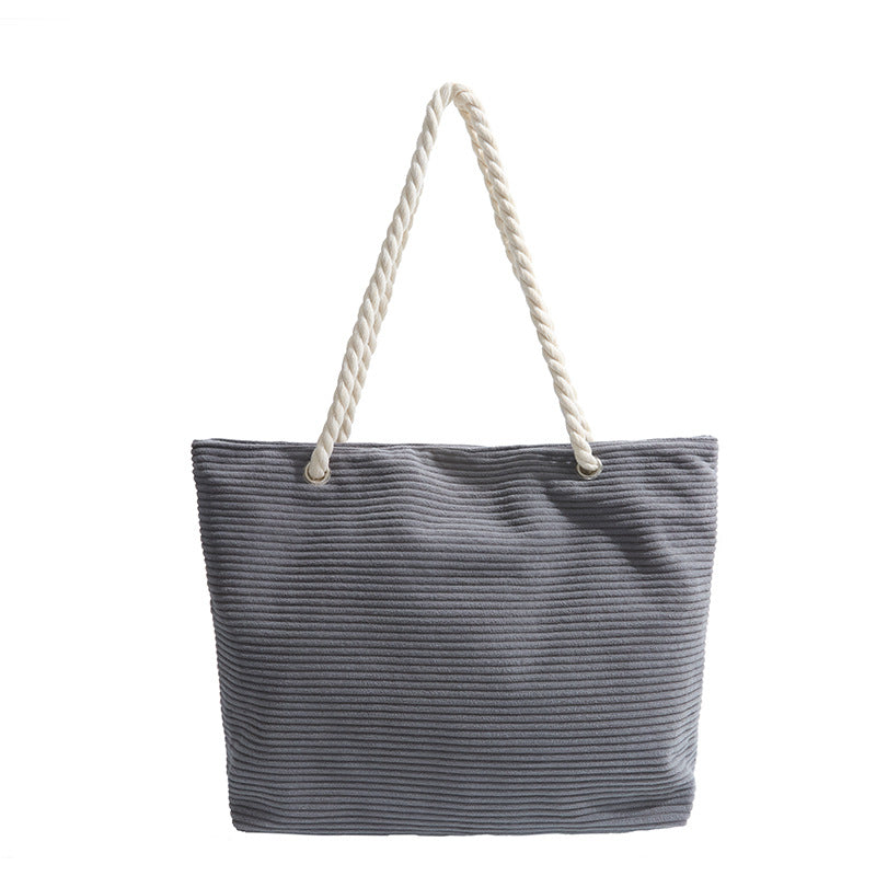 Stylische strukturierte Strandtasche Karnz