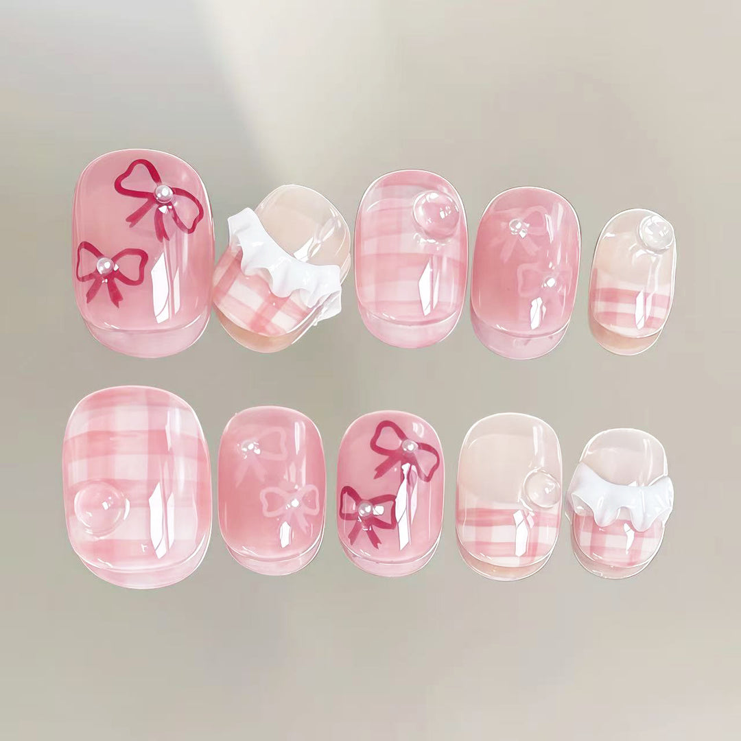 Bogen-verzierter Press-On Nail Art Set