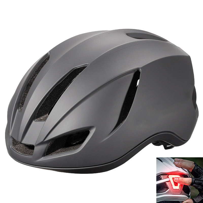 Rennradhelm mit Integrierter Sicherheitsleuchte Karnz