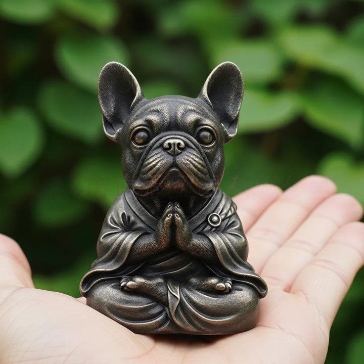 Dekorative meditierende Hundefigur Karnz