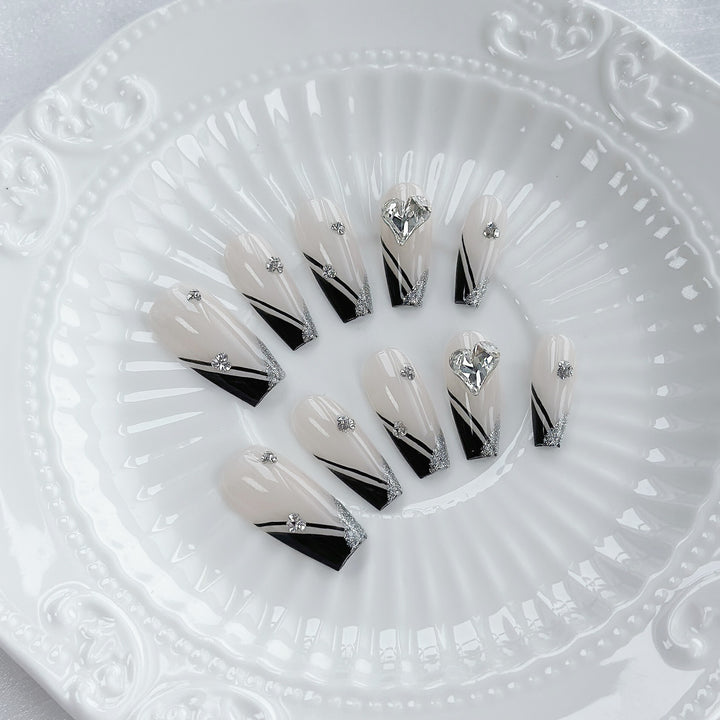 Glamourös Press-On Nagelkunst Set mit Strass und geometrischem Design