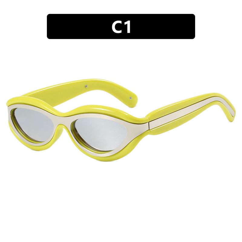 Damen stilvolle Sonnenbrille mit modischem Schwung Karnz