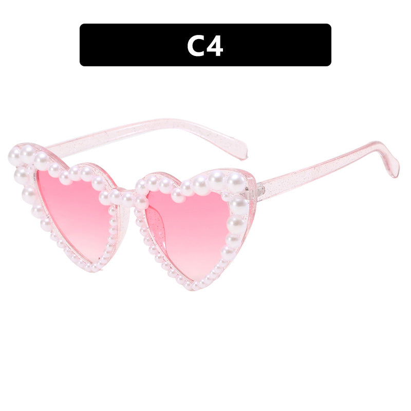 Damen Herzförmige Sonnenbrille mit perlverziertem Rahmen Karnz