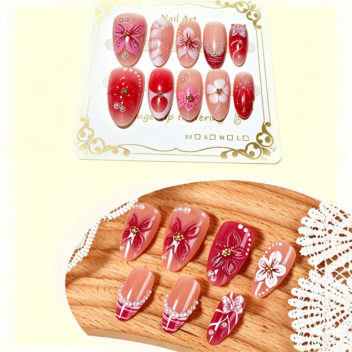 Florales dekoratives Press-On-Nagelkunst-Set Karnz