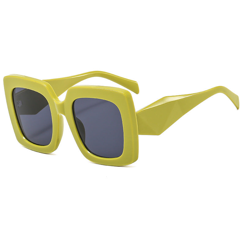Damen oversized Sonnenbrille im markanten quadratischen Design Karnz
