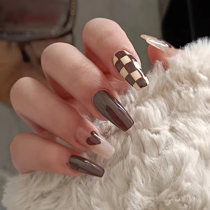 Künstlerische Karierte Nagelkunst Karnz