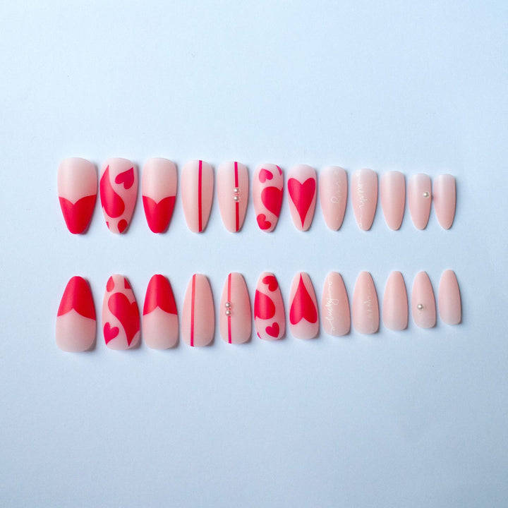 Künstlerisches Herz Akzent Nagelkunst Set