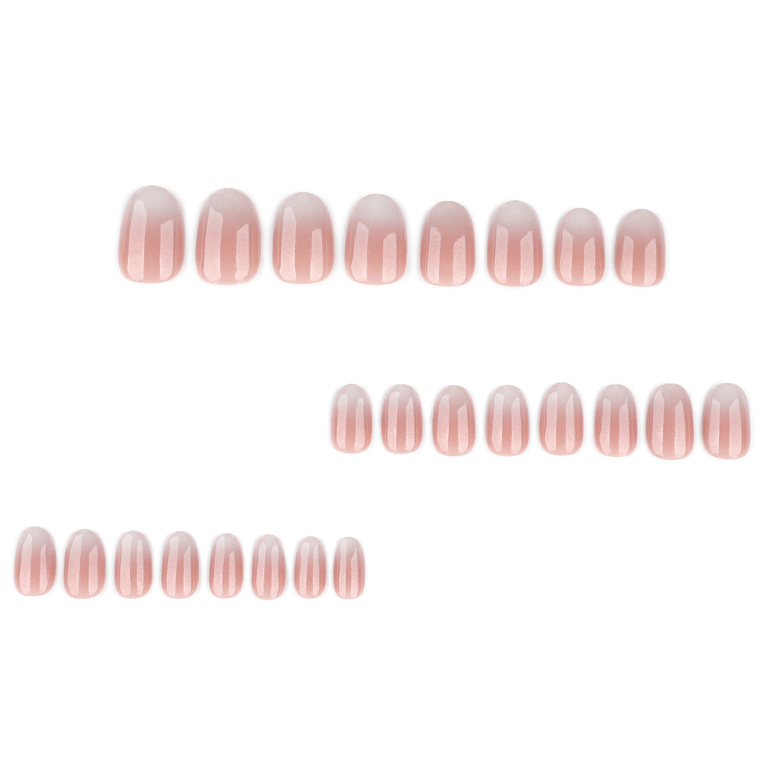 Luxuriöse Nagelverlängerungen mit elegantem Glitzer-Ombre Karnz