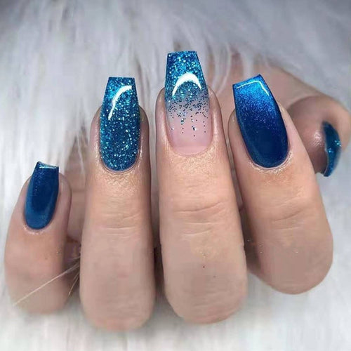 Glamouröse glitzernde Press-On-Nagelspitzen
