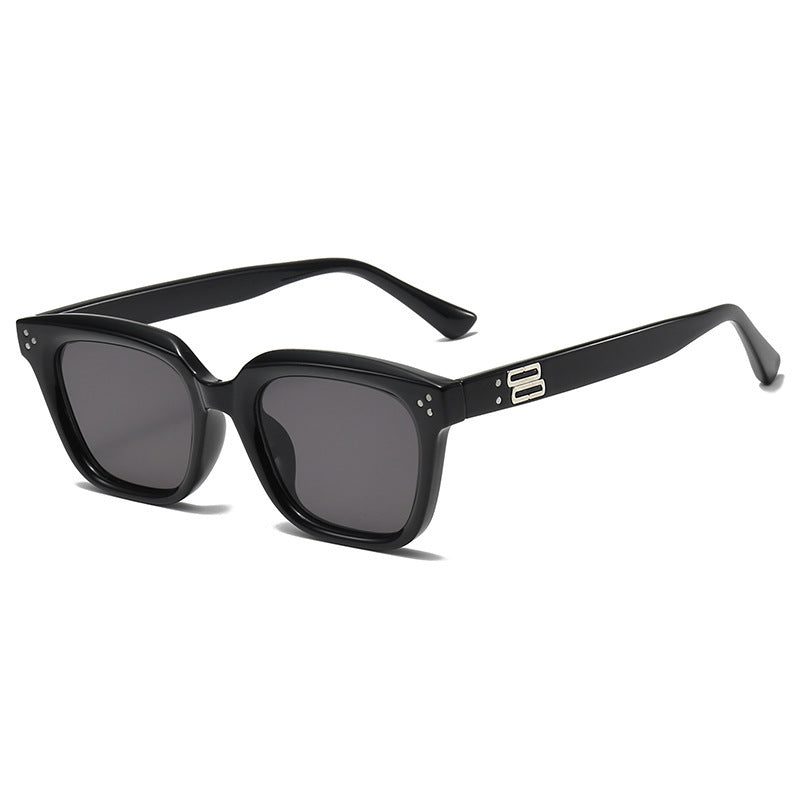 Damen modische oversized Sonnenbrille mit robustem Kunststoffrahmen Karnz