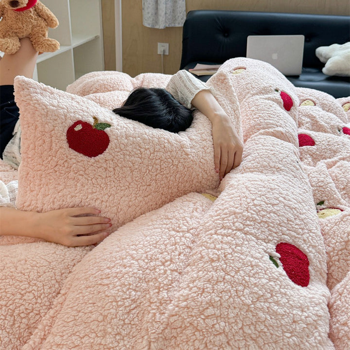 Plüsch-Steppbett-Garnitur mit Kaninchen-Stickerei und Sherpa-Oberfläche