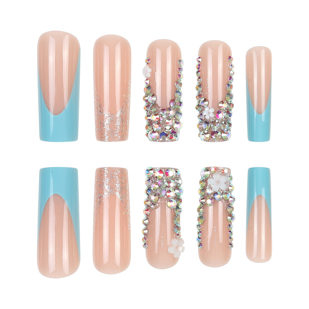 Dekoratives Stiletto Nagelset mit Strass-Akzent-Design Karnz