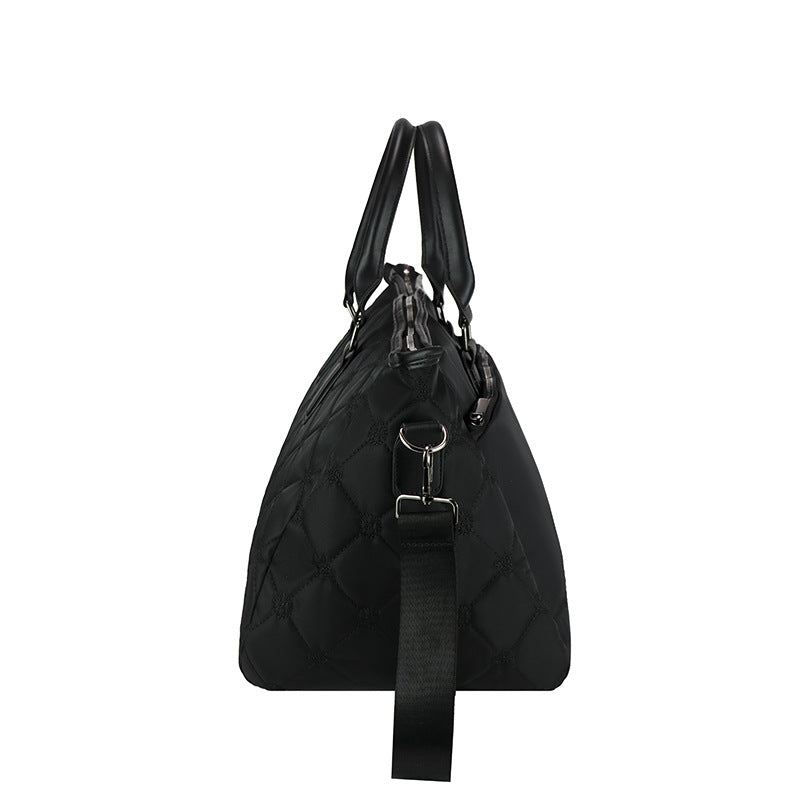 Elegante gesteppte Reisetasche Karnz