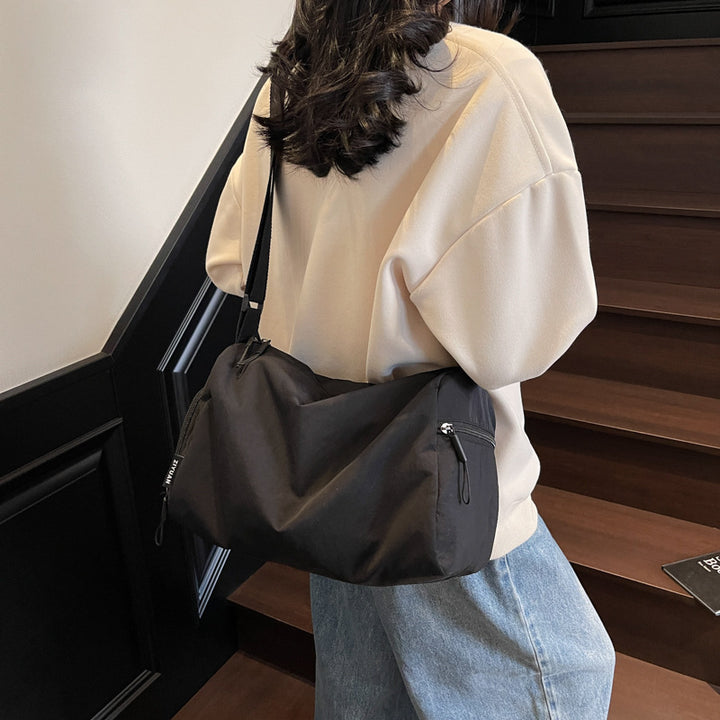 Stylische und funktionale Sport-Duffle-Tasche Karnz