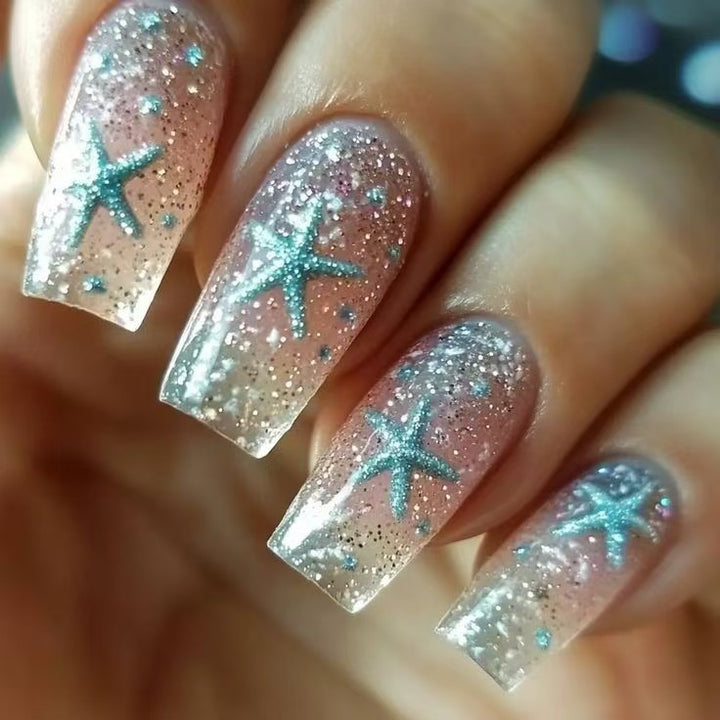 Glitzernde Kunstnägel mit Maritimem Sternmotiv Karnz