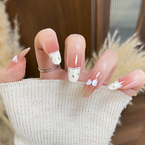 Floral Spitzenbesatz Press-On Nagelkunst Karnz