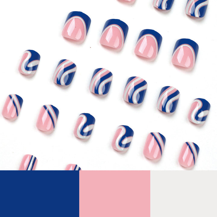 Kreative Nailart mit  abstrakten Designs Karnz