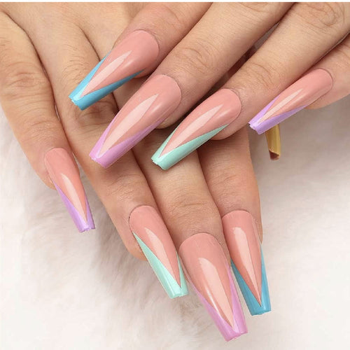 Stiletto Press-On Nail Art Set mit elegantem geometrischen Design