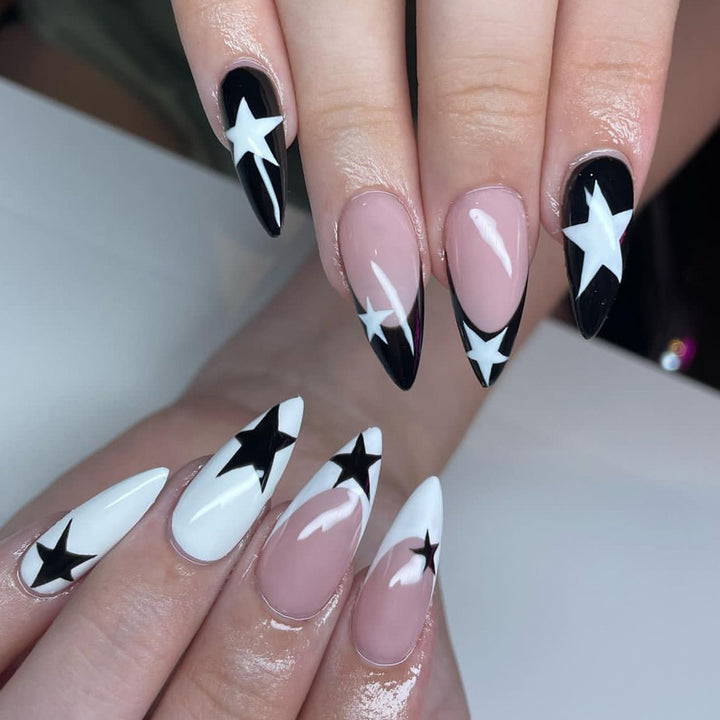 Stylische Stern Akzent Stiletto Nagel Kunst Karnz