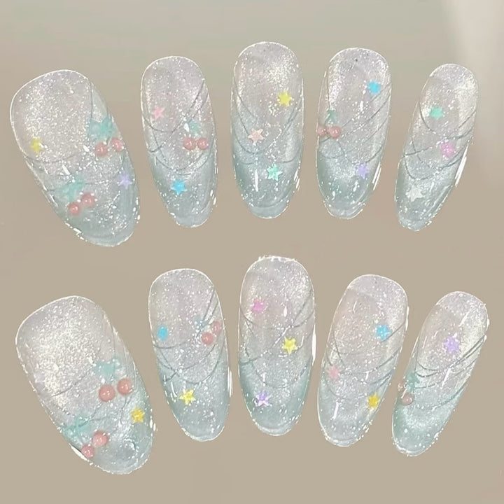 Künstlerisches Funkeln Press-On Nageldesign