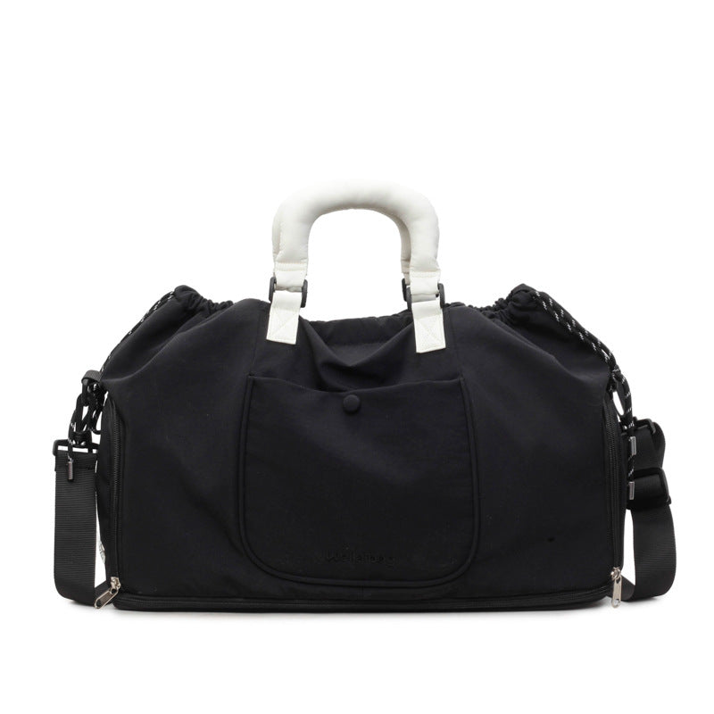 Vielseitige Reisetasche mit verstellbaren Trägern