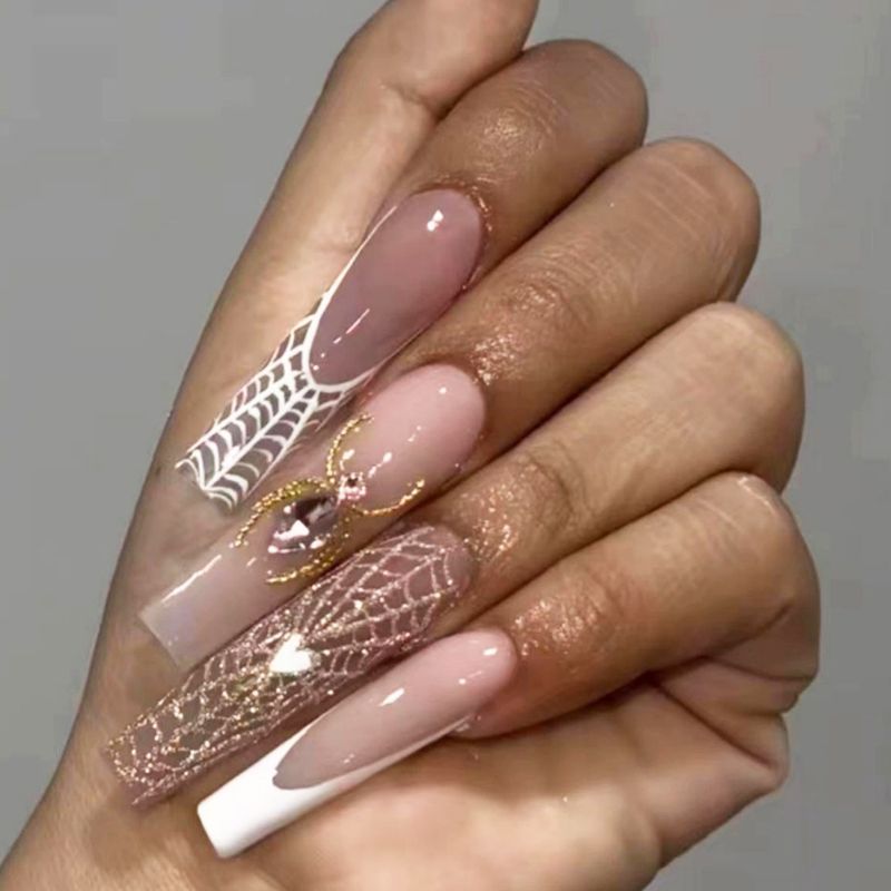 Artisan Dekorative Nagelspitzen Karnz