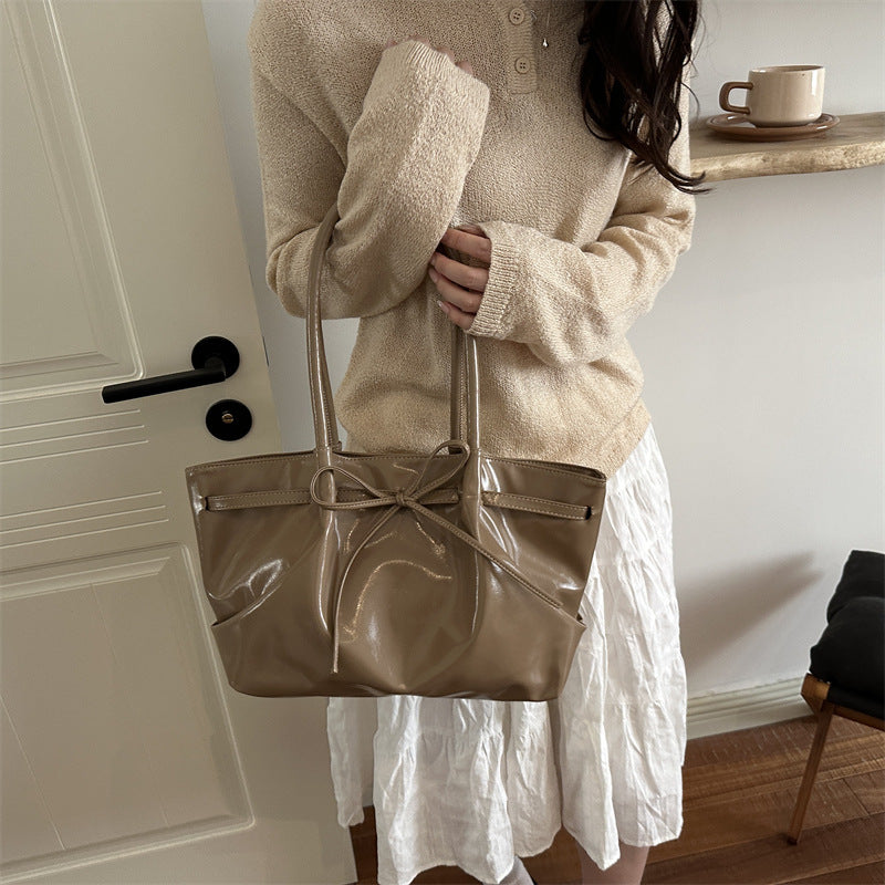 Elegante Patentleder Tote Bag