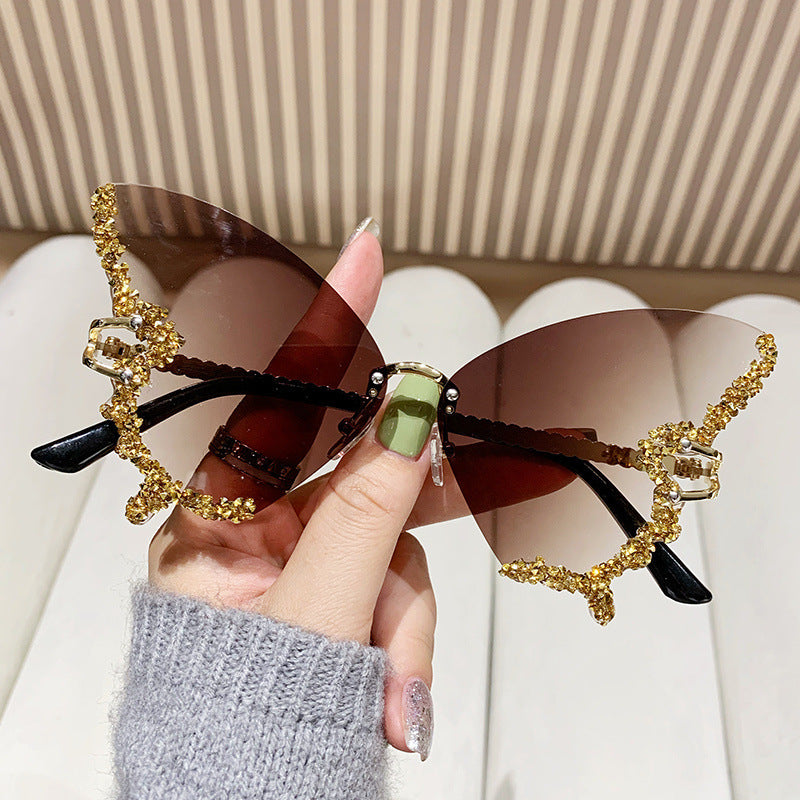 Damen extravagante Cat-Eye Sonnenbrille mit funkelnden Strassverzierungen Karnz