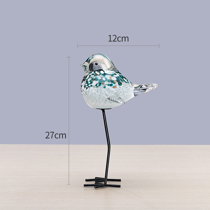 Handgefertigte dekorative Glasskulptur eines Vogels auf Metallbeinen Karnz