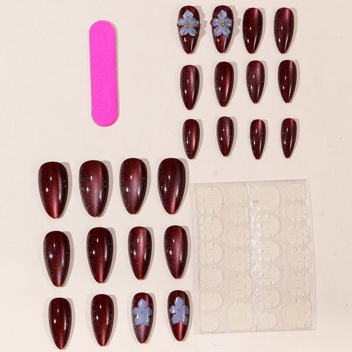 Elegante floral Akzent Nagel Kunst Extensions Karnz