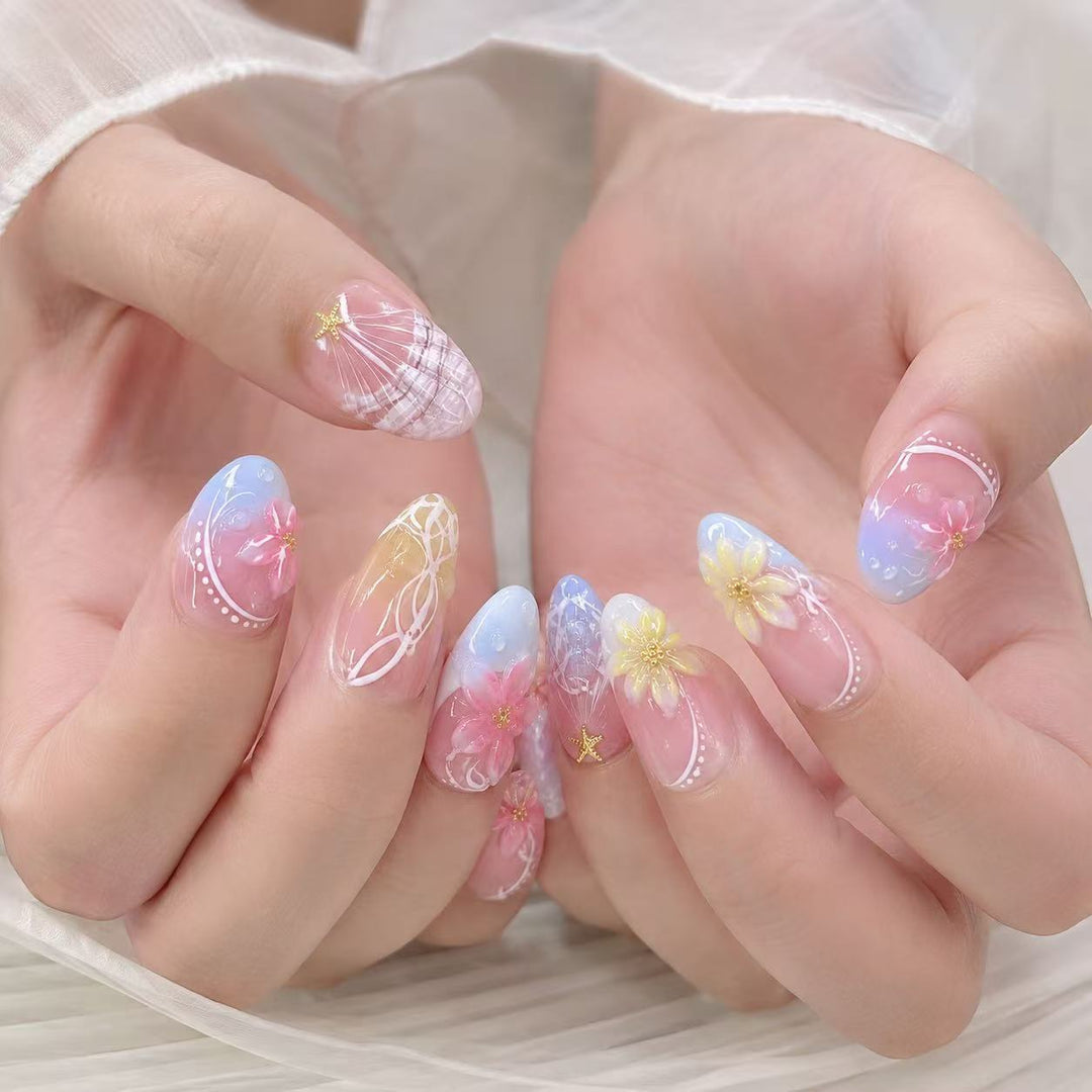 Künstlerische Blumen Nagelkunst Tipps Karnz