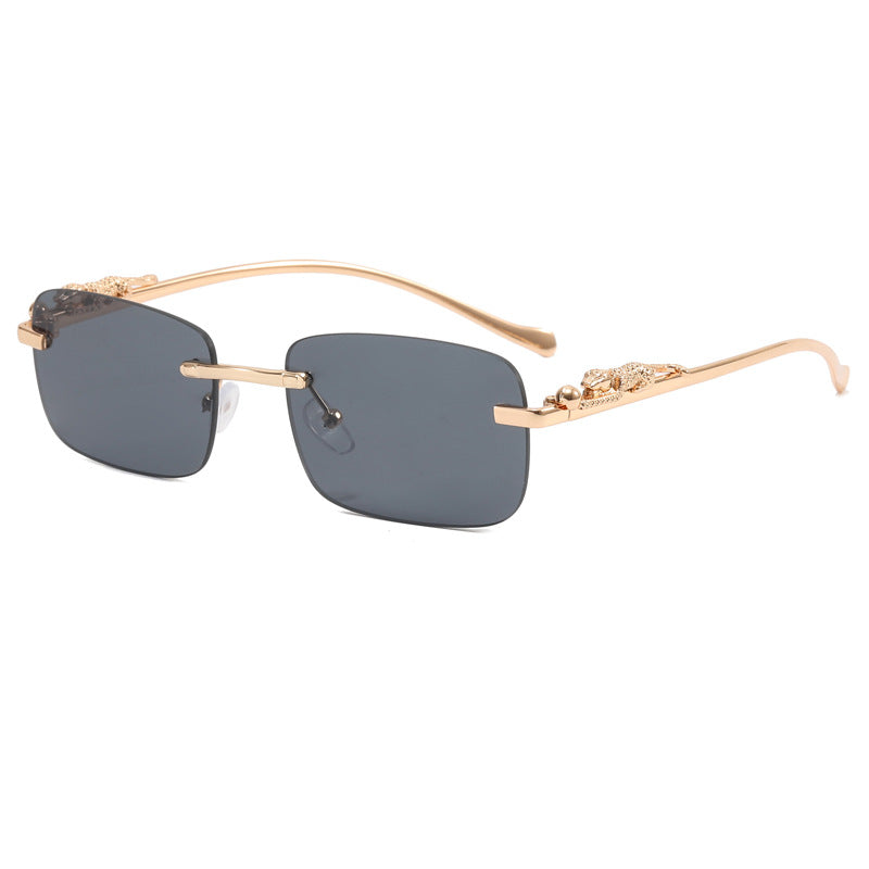 Damen Designer-Sonnenbrille mit feinem Metallrahmen und luxuriösen Details Karnz