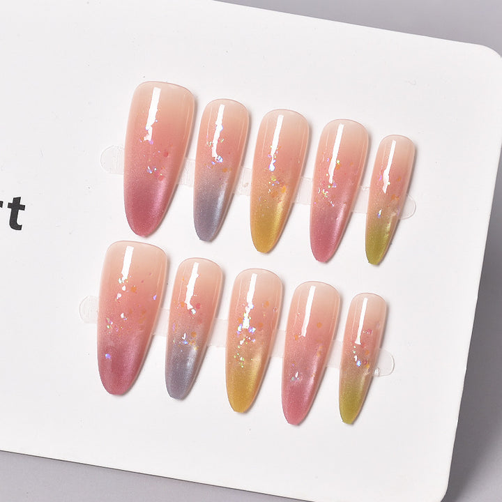 Glitzernde Ombre-Nagelerweiterungen Karnz