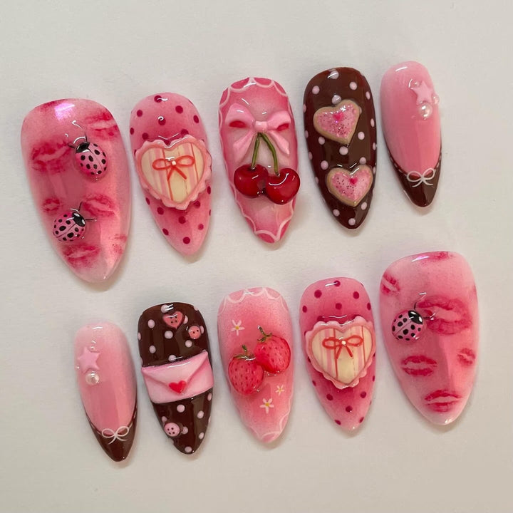 Natur-Themen Künstlerische Press-On Nagel Set Karnz