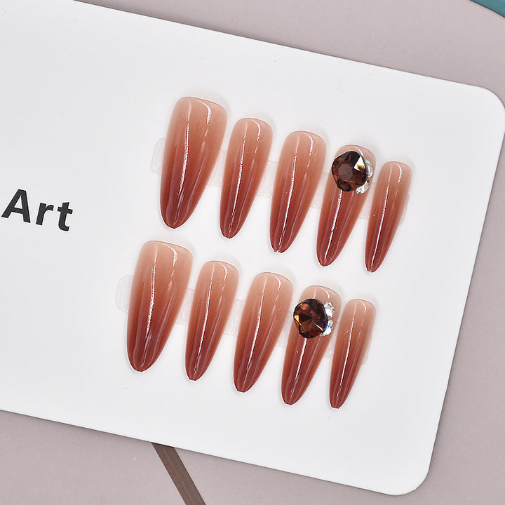 Elegantes Press-On Nagelkunst-Set Karnz