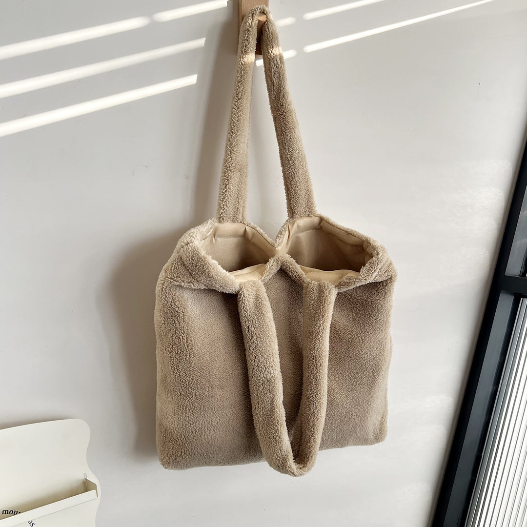 Gemütliche Kunstfell-Tasche