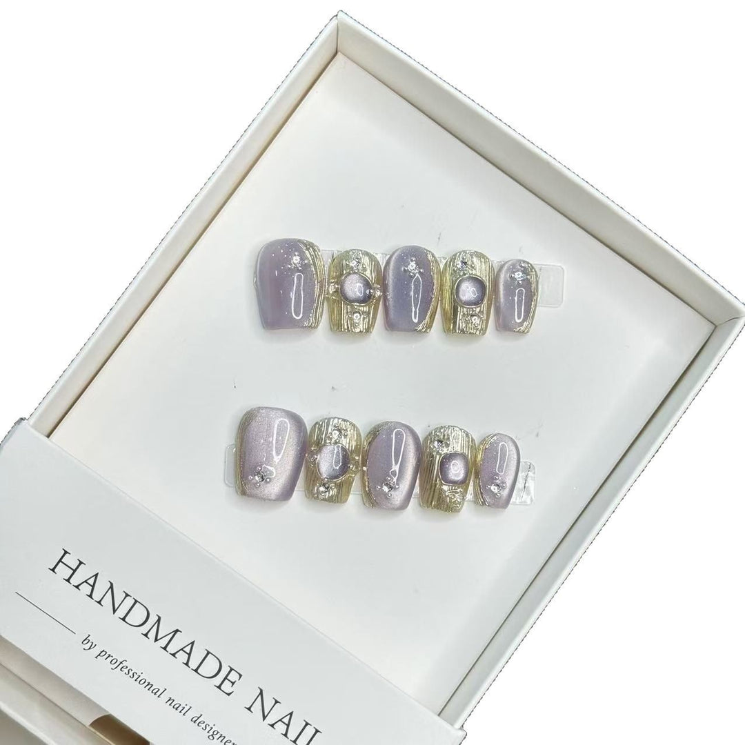 Handgemachtes elegantes Press-On Nagelkunstset