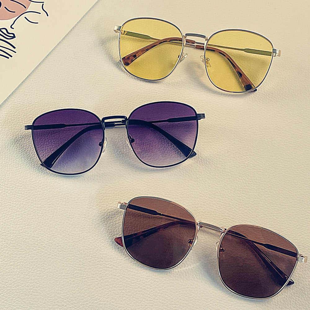 Damen modische Hexagon Sonnenbrille mit luxuriösem Metallrahmen Karnz