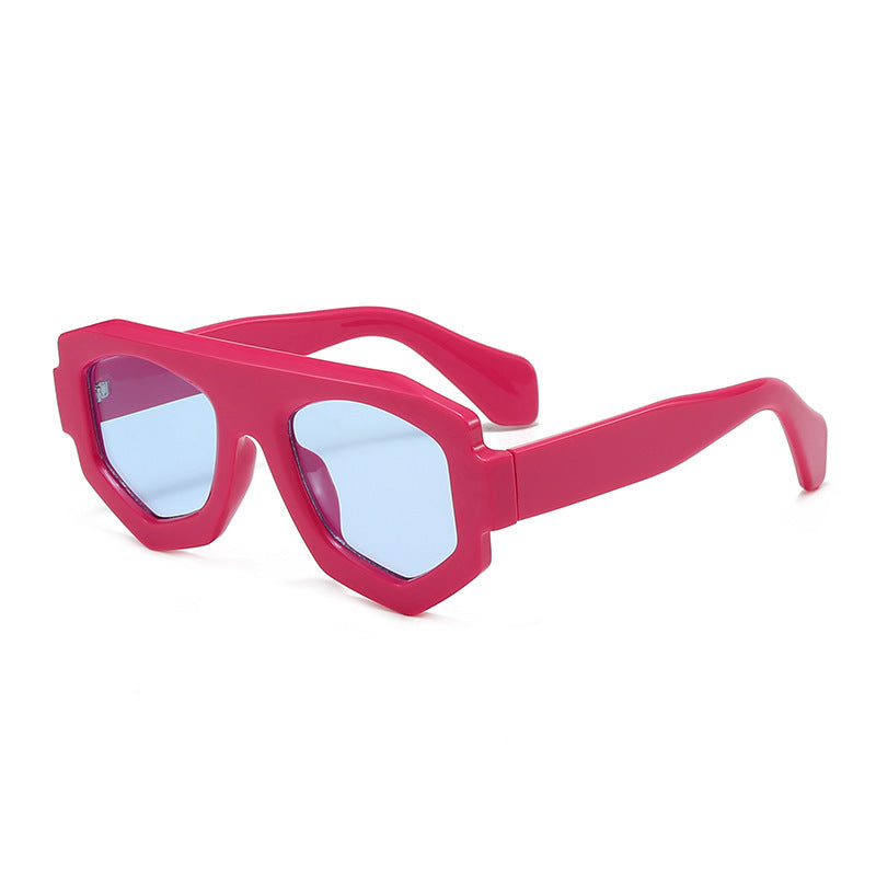 Fette geometrische Schildbrille Karnz