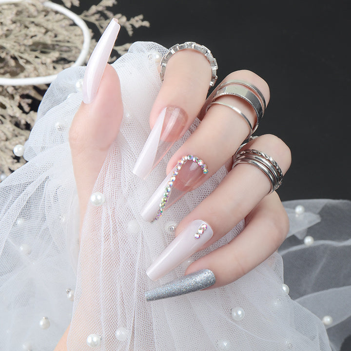 Elegante Stiletto-Acryl-Nagelerweiterungen Karnz